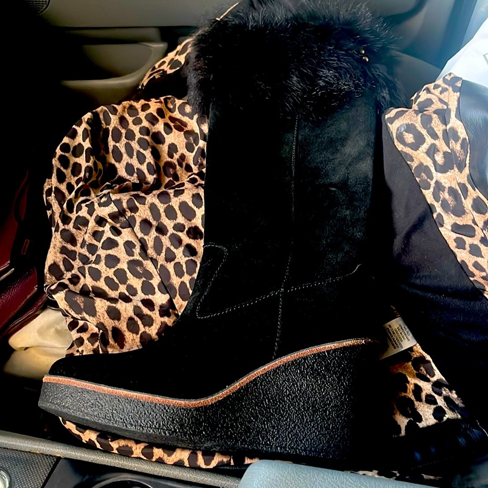 Ugg wedge calf high boots size 9